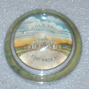 Vintage Fort Knox Kentucky glass paper weight